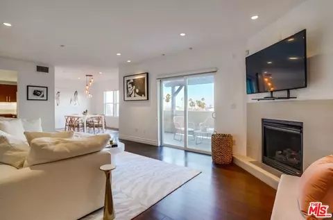 1248 N Laurel Ave #PH4, West Hollywood, CA 90046
