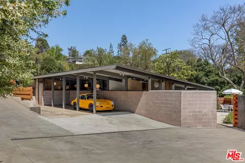12444 Rochedale Ln, Los Angeles, CA 90049