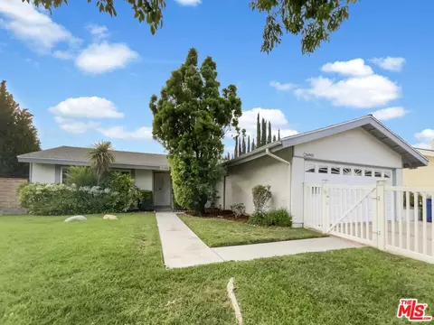 26805 Cuatro Milpas St, Santa Clarita, CA 91354