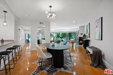 1201 Larrabee St #204, West Hollywood, CA 90069