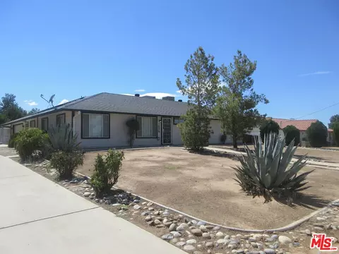 7856 Pismo Ave, Hesperia, CA 92345