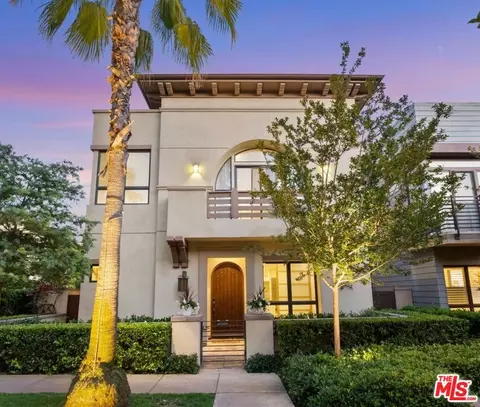 12869 N Seaglass Cir, Playa Vista, CA 90094
