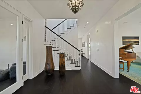 28850 Hampton Pl, Malibu, CA 90265 photo 5