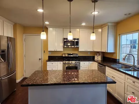1212 Cranbrook Pl, Fullerton, CA 92833 photo 3