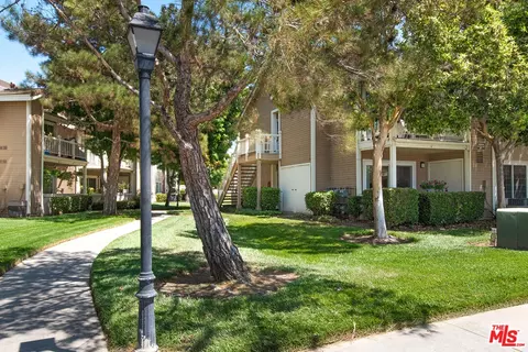 8806 Chelmsford Way #H, Inglewood, CA 90305