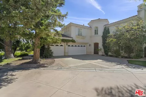 2096 Ridge Point Dr, Los Angeles, CA 90049