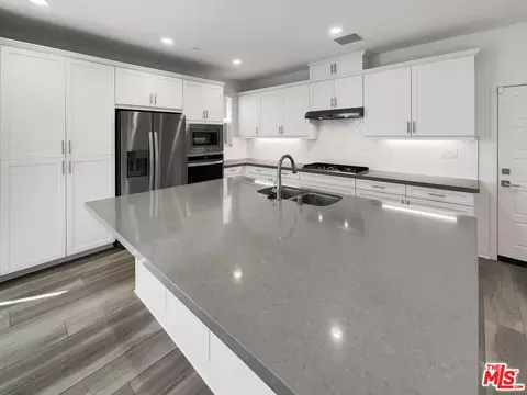 145 Stage, Irvine, CA 92618 photo 9