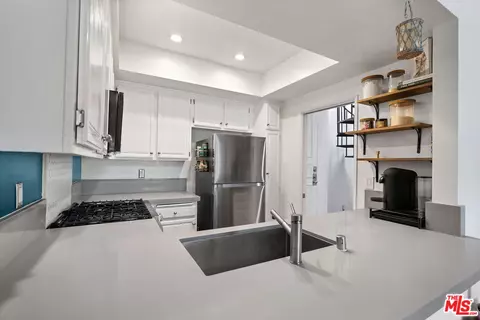 8707 Falmouth Ave #317, Playa Del Rey, CA 90293