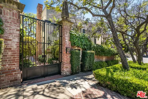 8732 Shoreham Dr, West Hollywood, CA 90069