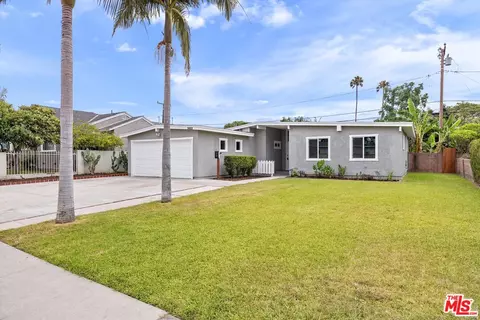 1422 W Willits St, Santa Ana, CA 92703