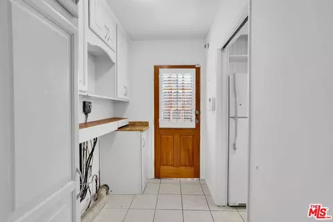 1316 S Castlegate Ave, Compton, CA 90221 photo 9