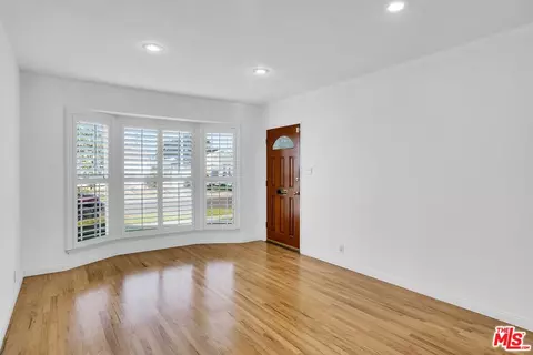 1316 S Castlegate Ave, Compton, CA 90221 photo 6
