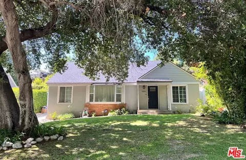 4643 Alveo Rd, La Canada Flintridge, CA 91011