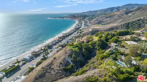 22575 Carbon Mesa Rd, Malibu, CA 90265