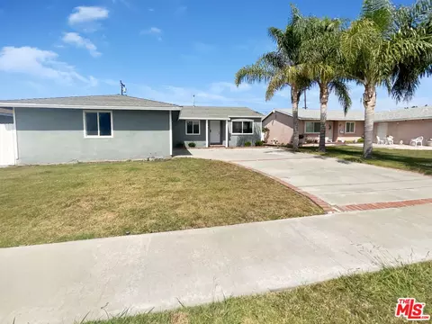 16301 Mercury Dr, Westminster, CA 92683