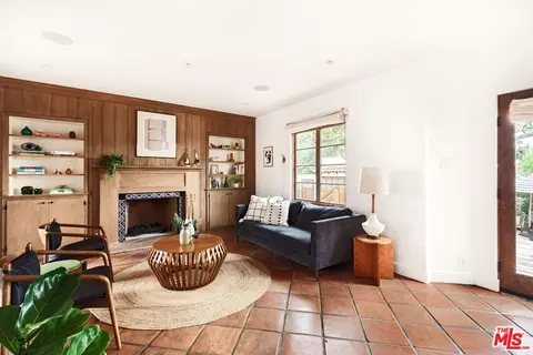 1114 E Mountain St, Glendale, CA 91207 photo 12