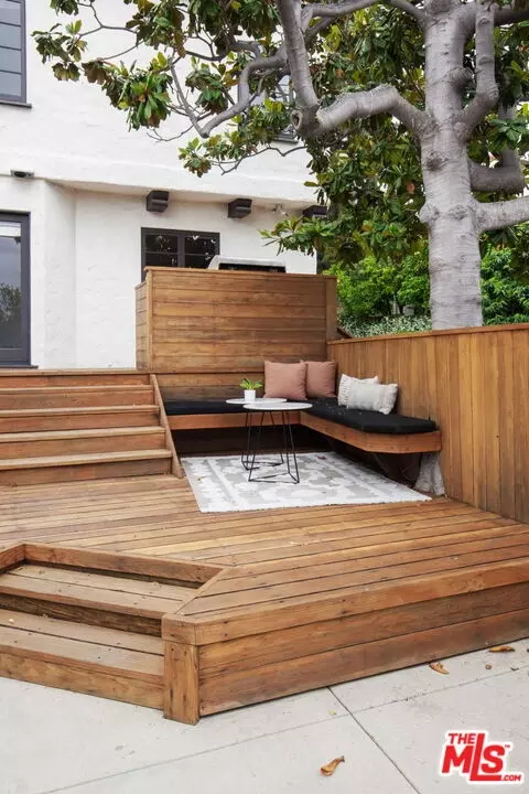 1114 E Mountain St, Glendale, CA 91207 photo 41