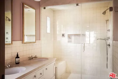 1114 E Mountain St, Glendale, CA 91207 photo 30