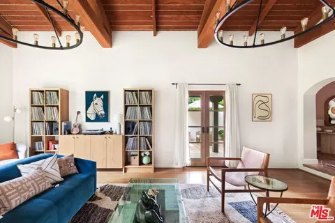 1114 E Mountain St, Glendale, CA 91207 photo 9