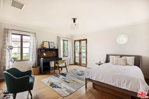 1114 E Mountain St, Glendale, CA 91207 photo 31