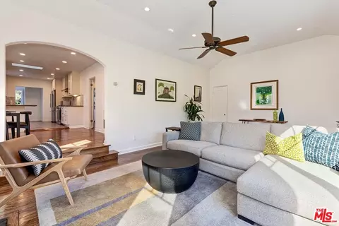 2215 Marine St, Santa Monica, CA 90405