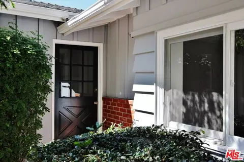 7827 80th St, Playa Del Rey, CA 90293