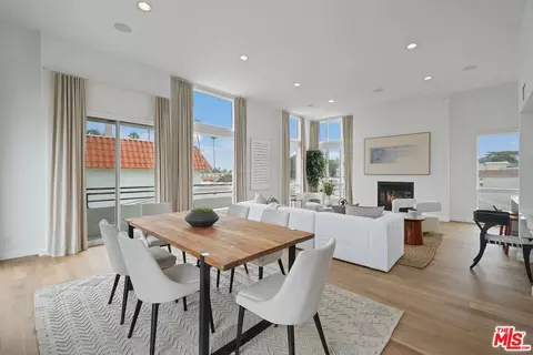 944 9th St #6, Santa Monica, CA 90403