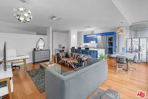 1155 S Grand Ave #523, Los Angeles, CA 90015