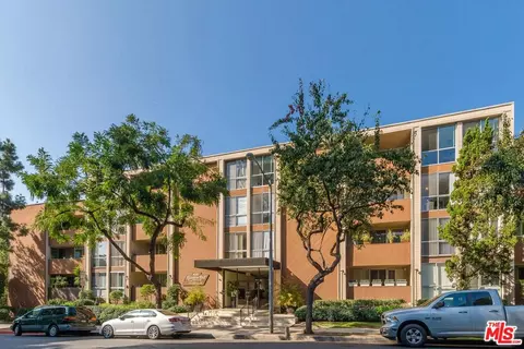 1015 N Kings Rd #113, West Hollywood, CA 90069