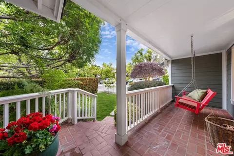 781 Wildomar St, Pacific Palisades, CA 90272