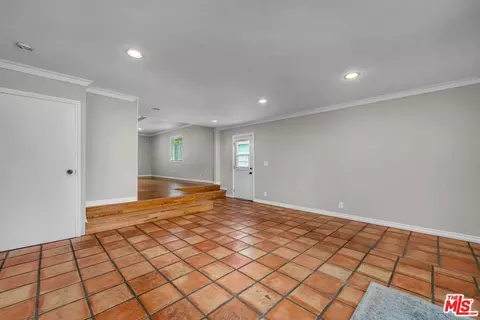 6517 Balcom Ave, Reseda, CA 91335 photo 8