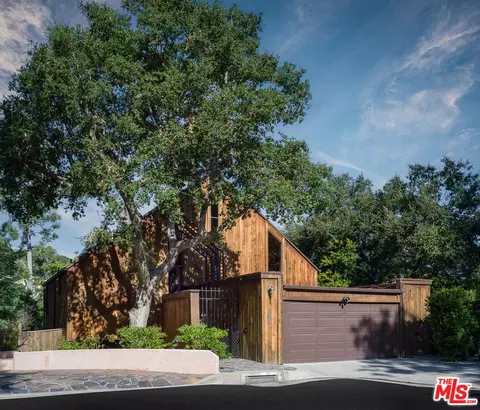 4009 Milaca Pl, Sherman Oaks, CA 91423