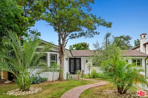 305 S Crescent Dr, Beverly Hills, CA 90212