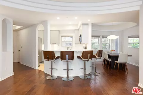 12067 Guerin St #104, Studio City, CA 91604