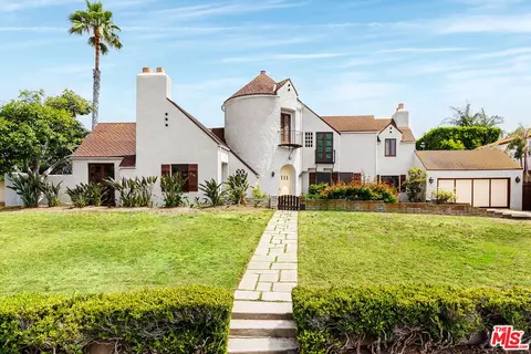 518 Adelaide Dr, Santa Monica, CA 90402