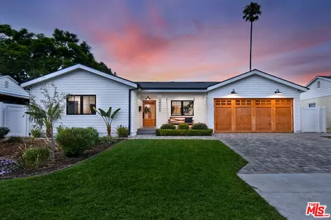 14025 Hesby St, Sherman Oaks, CA 91423