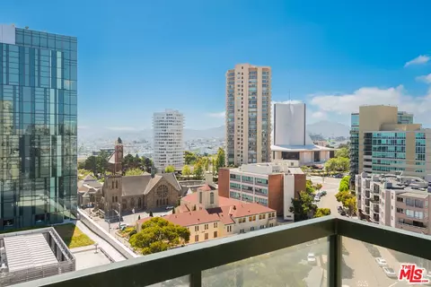 1 Daniel Burnham Ct #914, San Francisco, CA 94109