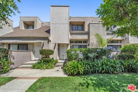 15169 Magnolia Blvd #B, Sherman Oaks, CA 91403