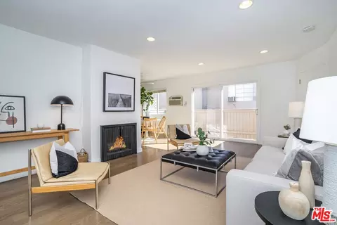 11836 Mayfield Ave #3, Los Angeles, CA 90049