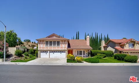 28003 Charles Dr, Saugus, CA 91350