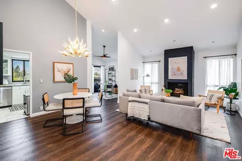 222 N Rose St #406, Burbank, CA 91505