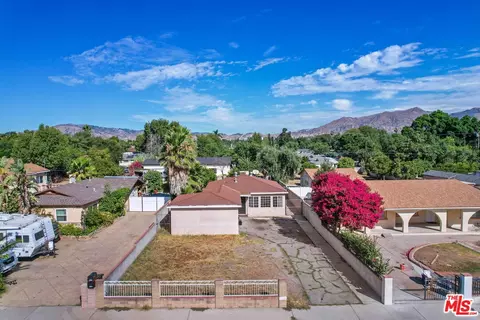 15063 Oro Grande St, Sylmar, CA 91342