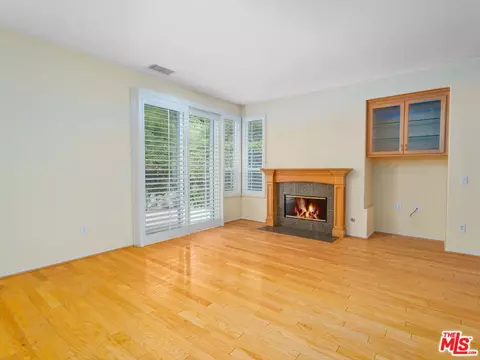 20531 Como Ln, Porter Ranch, CA 91326 photo 13