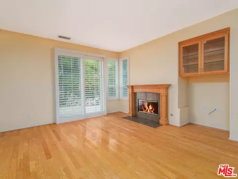20531 Como Ln, Porter Ranch, CA 91326 photo 11