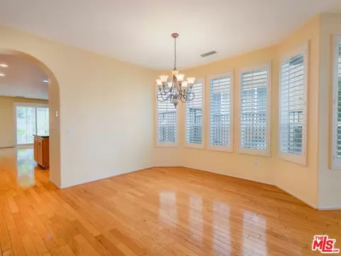 20531 Como Ln, Porter Ranch, CA 91326 photo 8