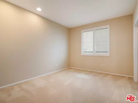 20531 Como Ln, Porter Ranch, CA 91326 photo 22