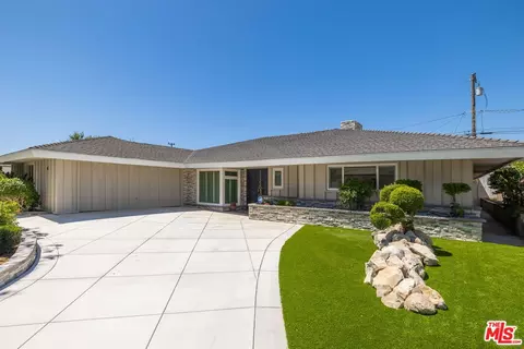 6009 S Corning Ave, Los Angeles, CA 90056