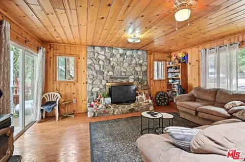 39588 Prospect Dr, Forest Falls, CA 92339 photo 8