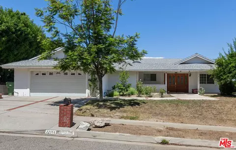 22351 De Grasse Dr, Calabasas, CA 91302