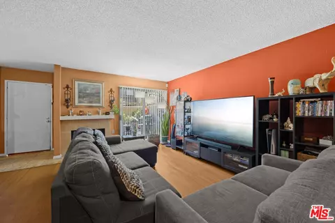 849 E Victoria St #604, Carson, CA 90746 photo 7